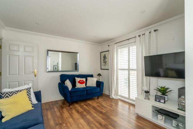 Lounge Diner (2).jpg