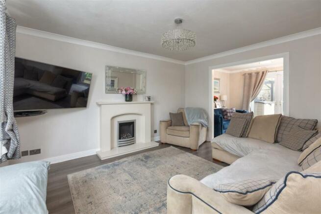 3 Capstan Close-8.jpg