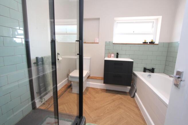 Bathroom/WC/Shower