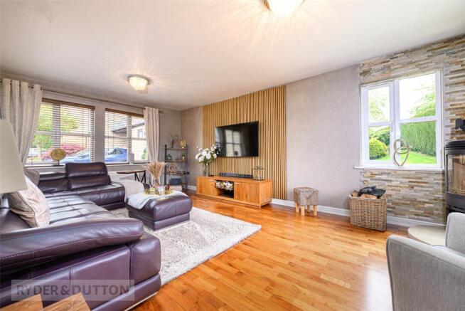 4 bed Detached for sale Image 4