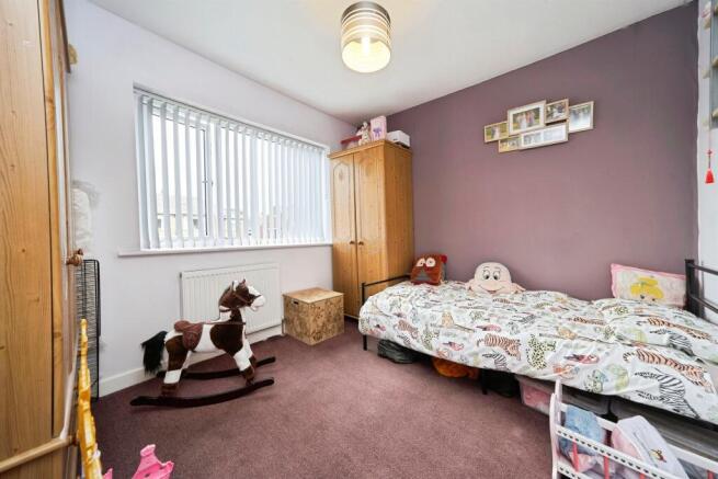 3 bed Semi-Detached for sale Image 11