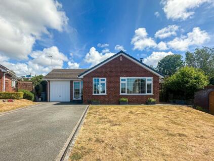 Chestnut Close, Wirral, CH49