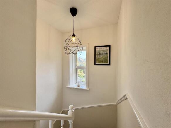 2 bed Terraced for sale Image 12