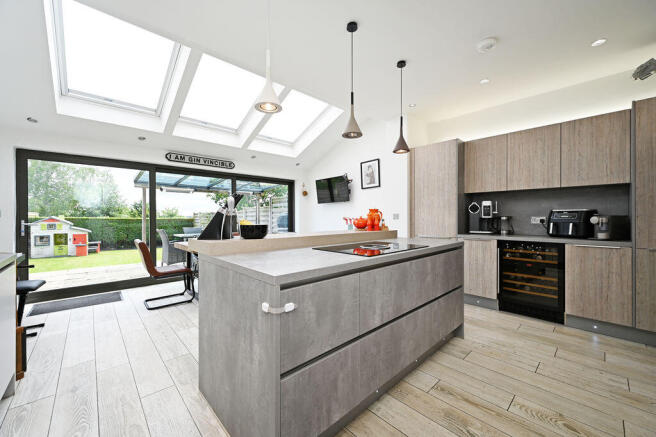 4 bed End of Terrace for sale Image 11