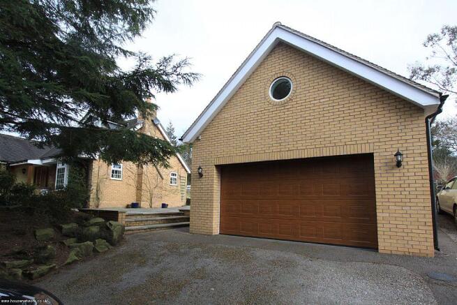 Double Garage 