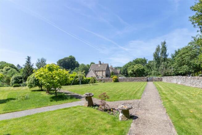 FrontGarden.jpg