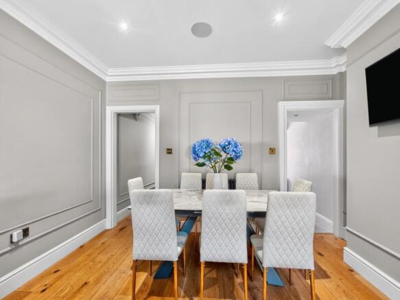 2 bed Terraced for sale Image 8