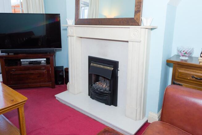 (Rightmove)  (8 of 21).jpg