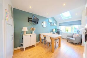 7, Glebe Field Garth, Wetherby LS22 6WH