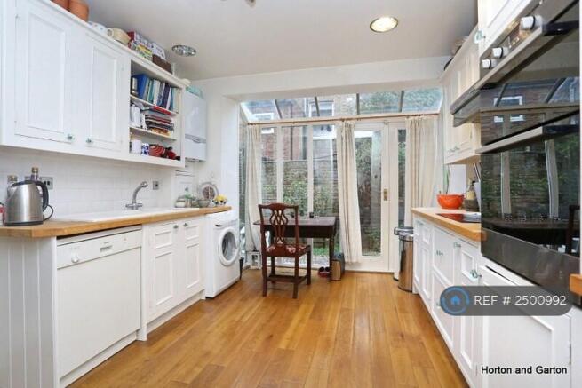 Kitchen / Dining Area