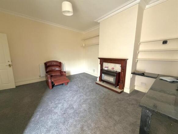 1 bed Terraced for sale Image 9