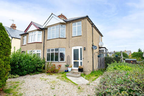 Daws Heath Road, Rayleigh, SS6