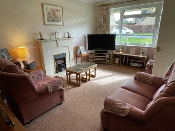 Sitting Room.JPG