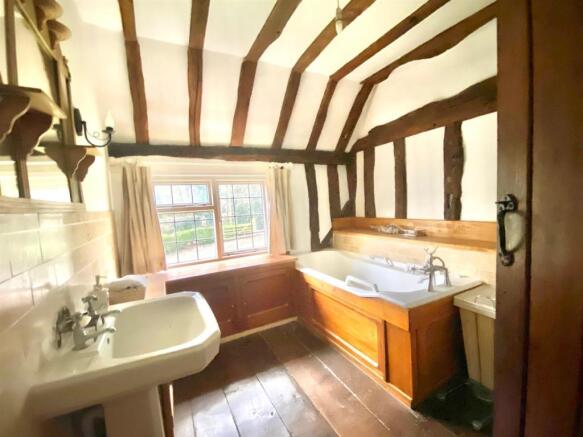 Bathroom.jpg