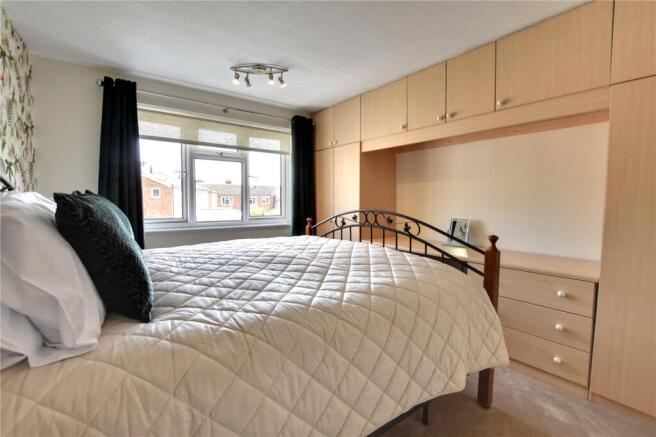 4 bed Semi-Detached for sale Image 10