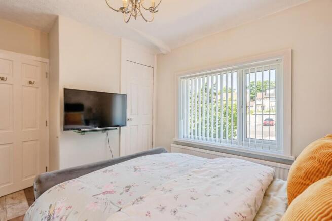 3 bed Terraced for sale Image 11