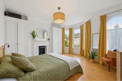 Haverhill Road, London