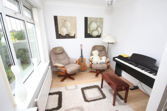 Photo 3