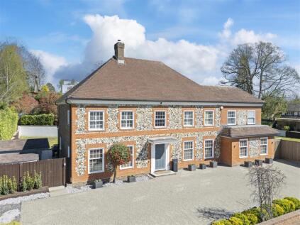 Ruxley Crescent, Claygate, Esher