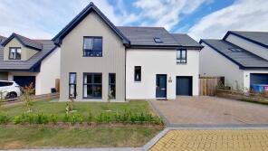 35, Newton Drive, Forres IV36 2PU