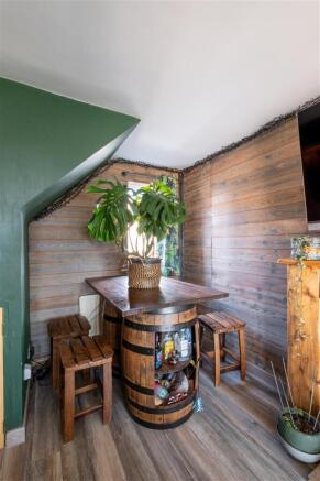 4 Clydesdale Road HE-23.jpg