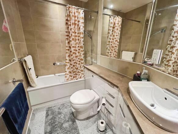 2 bed Terraced for sale Image 5
