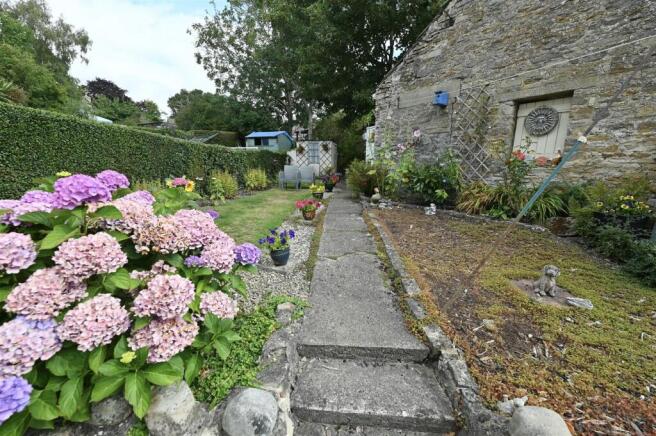 2 bed Semi-Detached for sale Image 4