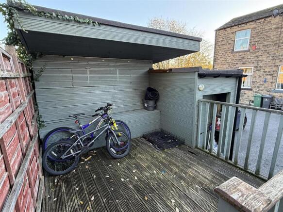3 bed Terraced for sale Image 12