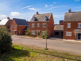 44, Siddington Drive, Aylesbury HP18 0UE