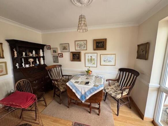 diningroom.jpg