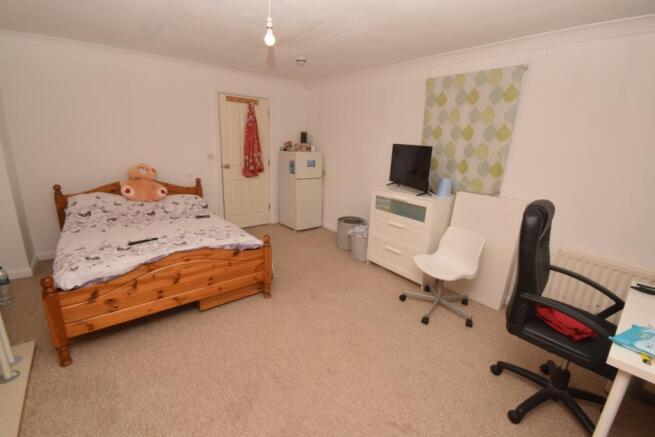 Middle Floor Bedroom 2