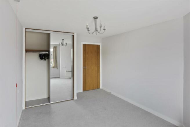 Bedroom 31HC(b).JPG