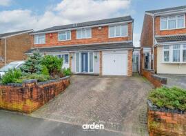 244, Pinewood Drive, Birmingham B32 4LS