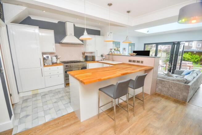 Kitchen/breakfast ro