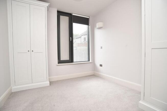 2 bed Flat for sale Image 7