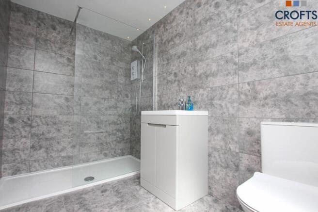 En-suite bedroom 2