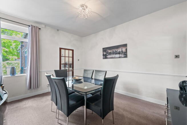 3 bed Terraced for sale Image 7