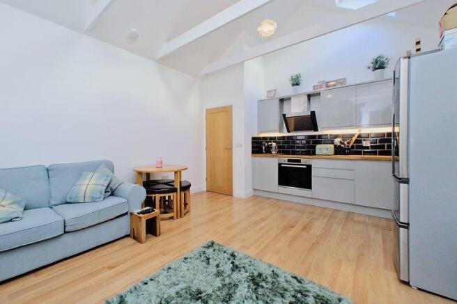 Kitchen/Dining...