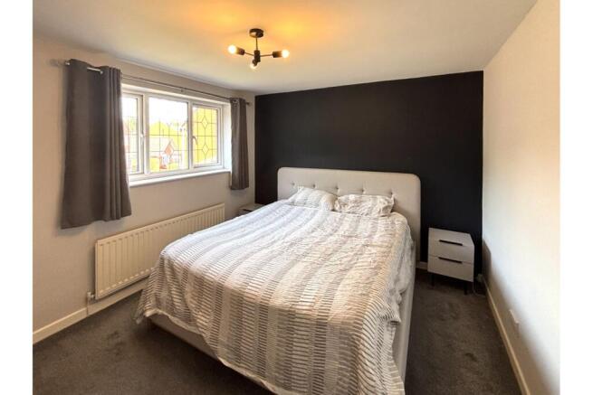 4 bed Detached for sale Image 10