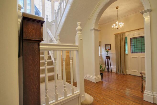 Beautiful Entrance Hallway with WC off