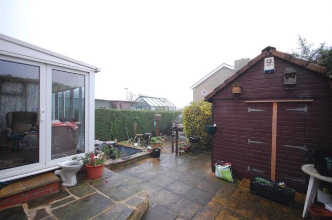 30churchlaneGARDEN.JPG