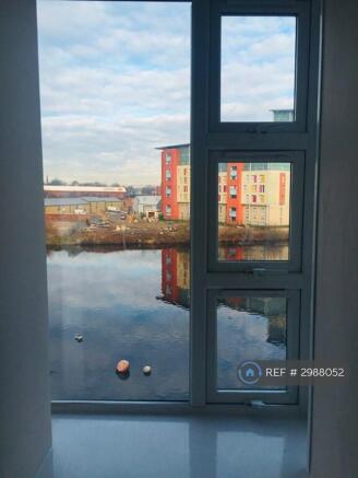 1 bed Flat to rent Image 12