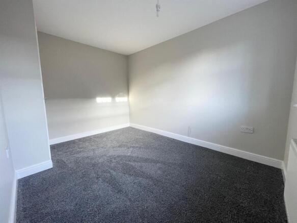 2 bed Terraced for sale Image 12