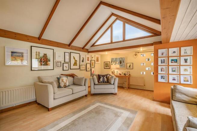 8481616-interior33.jpg