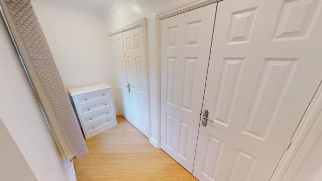 Pikes Bridge Fold Dressing Room
