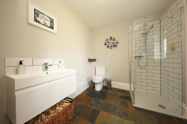 14 Blenheim Rd 2913.JPG