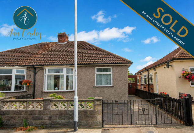2-bed house on The Byway, Darlington, £100,000