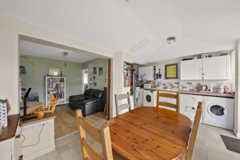 Carr Road, Northolt