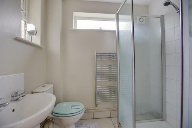 22 South View, HP13 5UL-5.jpg