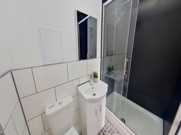 R5 - Ensuite